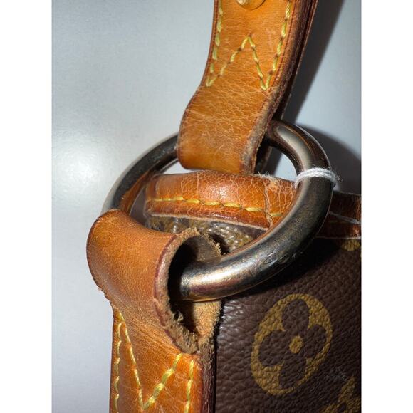 Louis Vuitton Delightful MM Monogram Canvas Tote - Picture 11 of 11